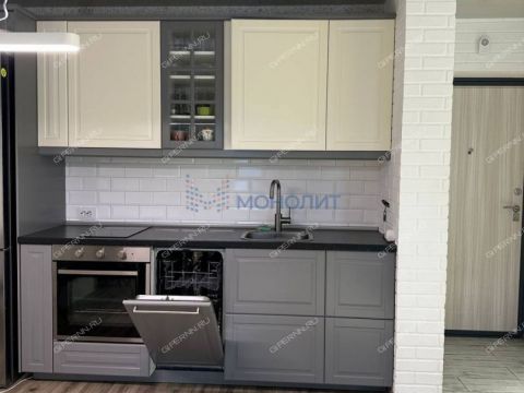 2-komnatnaya-ul-romantikov-d-6 фото