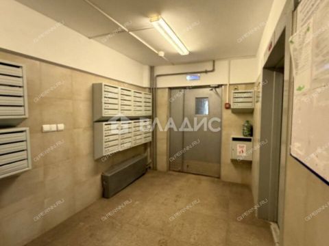 1-komnatnaya-nab-volzhskaya-d-19 фото