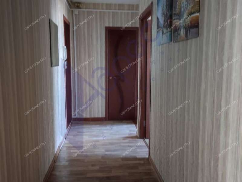 трёхкомнатная квартира на улице 40 лет Победы дом 13