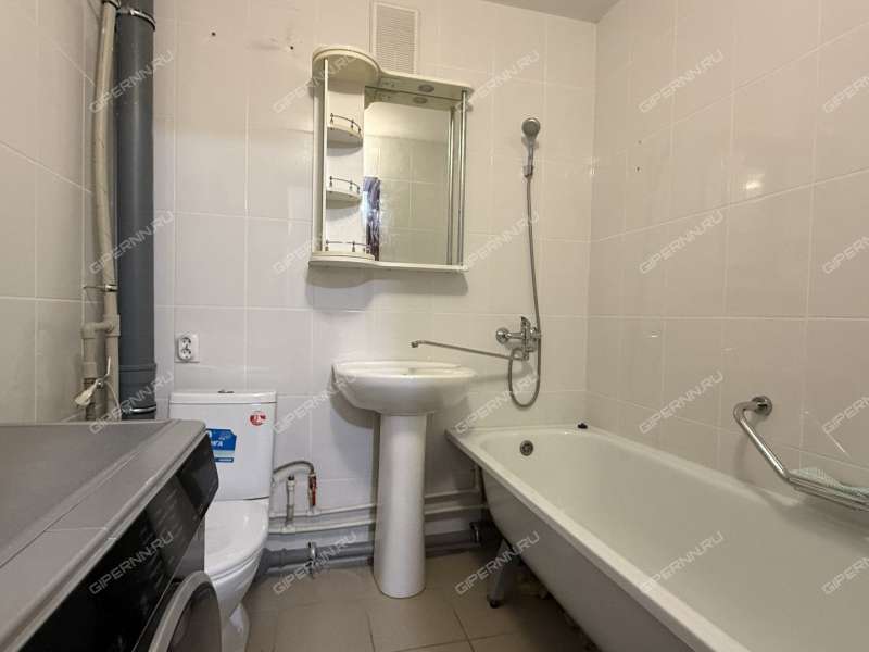 однокомнатная квартира на Школьной улице дом 28 посёлок Ждановский