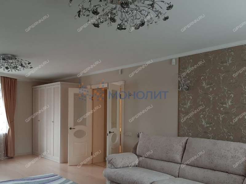 трёхкомнатная квартира на проспекте Гагарина дом 107