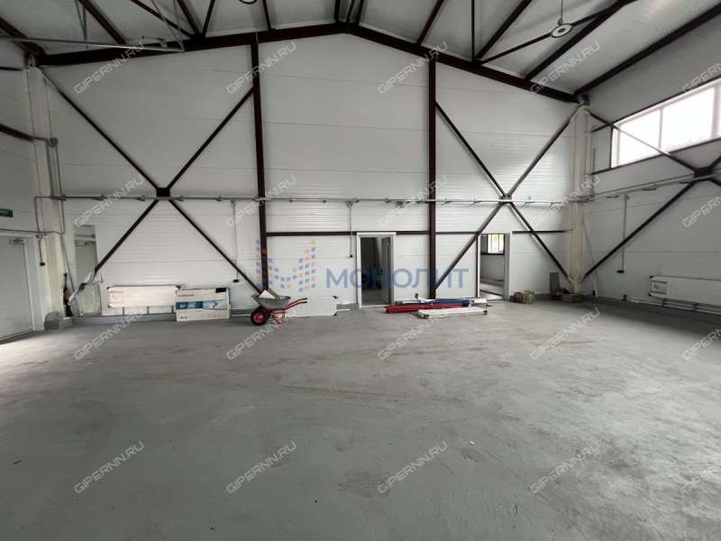 помещение под склад, производственную площадь на Зеленхозовской улице