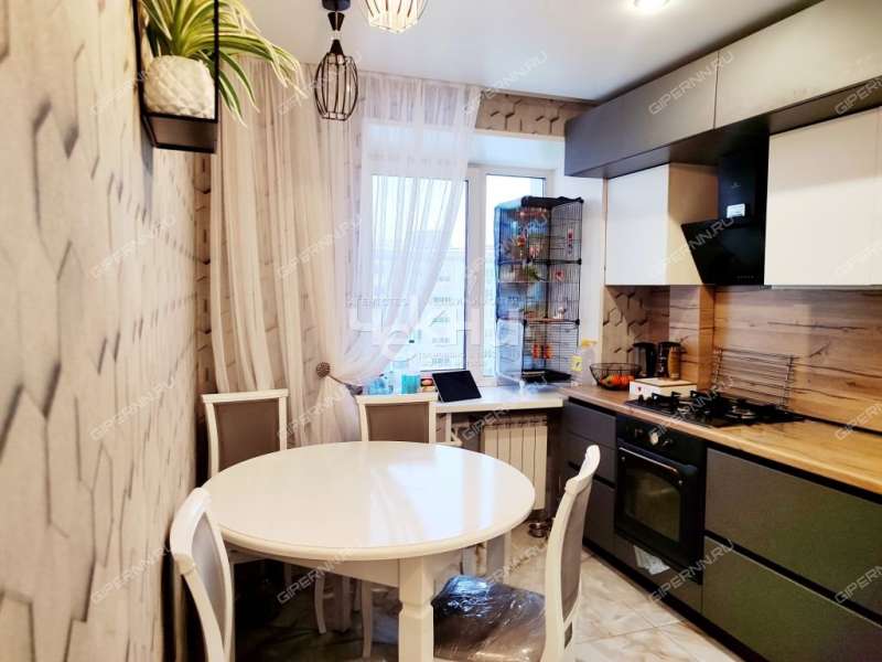 трёхкомнатная квартира на улице Октябрьской Революции дом 40