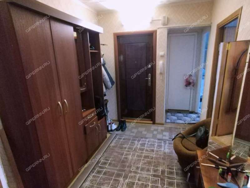 трёхкомнатная квартира в Центральном микрорайоне дом 9 город Выкса