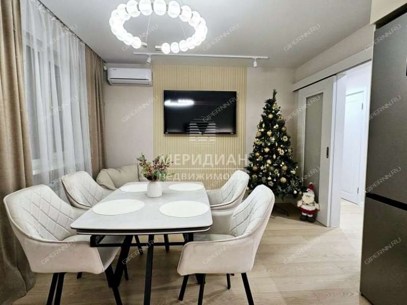 дом на улице Никанорова город Бор