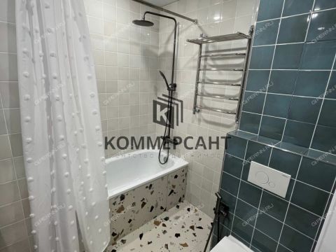 3-komnatnaya-ul-melnikova-pecherskogo-d-9 фото