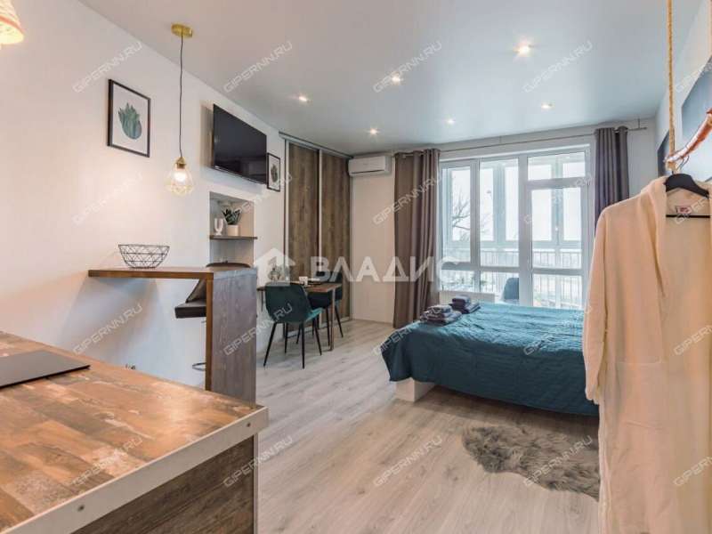 трёхкомнатная квартира на улице Маршала Баграмяна дом 2