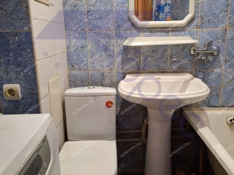 1-komnatnaya-ul-verhnepecherskaya-d-7-k3 фото