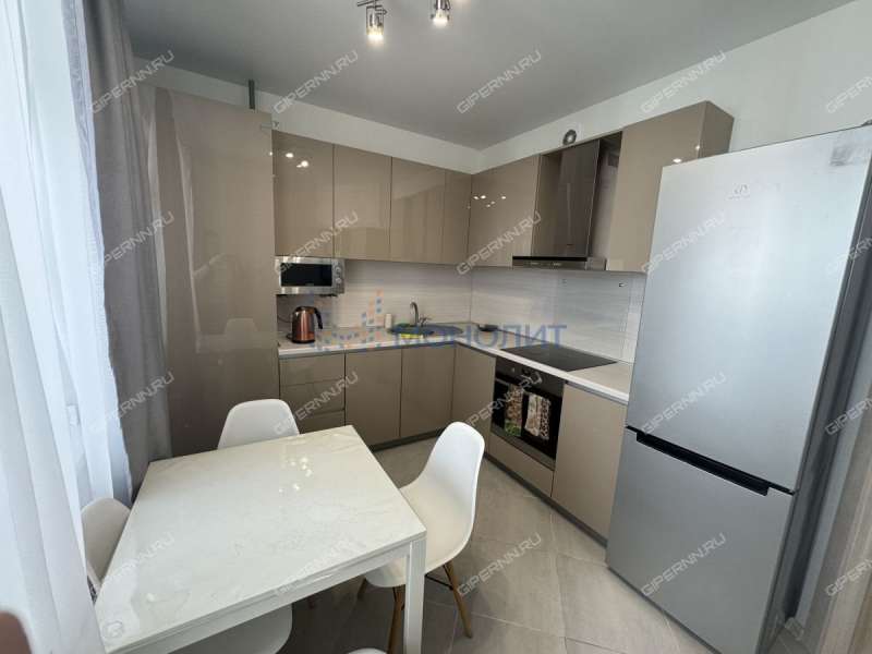 трёхкомнатная квартира на улице Коммуны дом 35