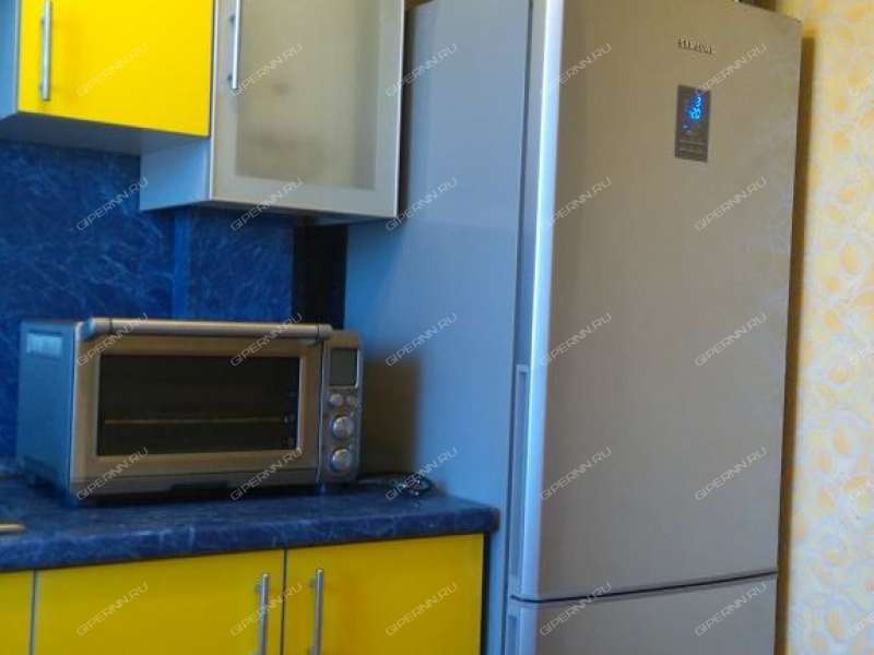 двухкомнатная квартира на проспекте Кирова дом 33а