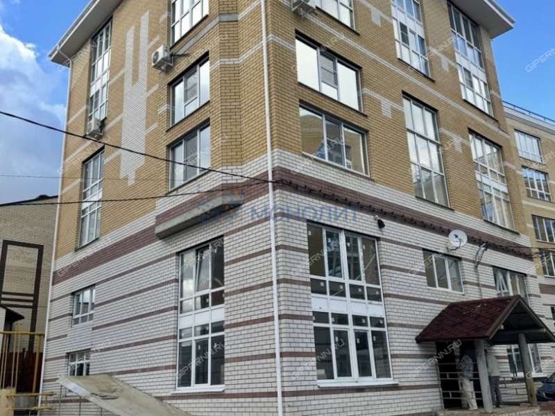 однокомнатная квартира на улице Верхнепечёрская дом 57а