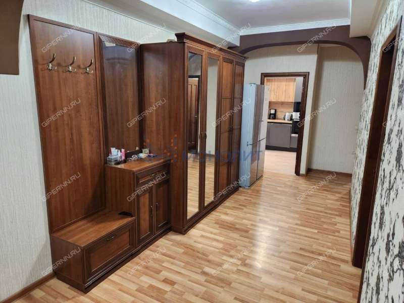 трёхкомнатная квартира на Московском шоссе дом 141