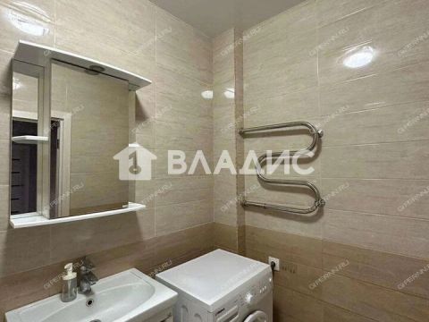 3-komnatnaya-ul-rodionova-d-29 фото