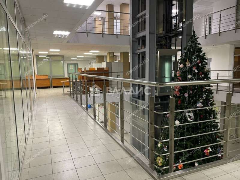 помещение под помещение свободного назначения на улице Минина