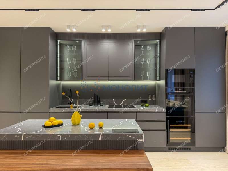 четырёхкомнатная квартира на Сенной площади дом 1