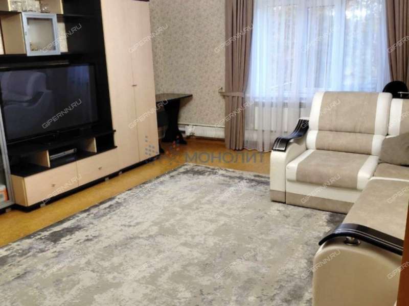 четырёхкомнатная квартира на улице Рабочая дом 25 рабочий посёлок Сухобезводное