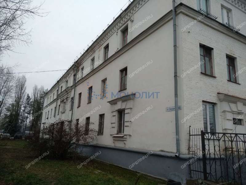 комната в доме 43 на Народной улице