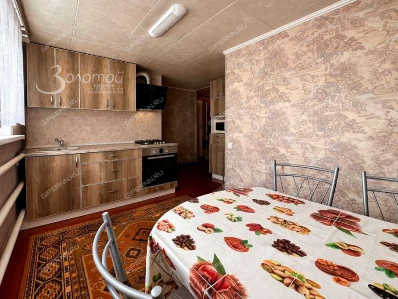 дом на  деревня Ройка