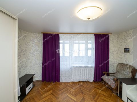 3-komnatnaya-ul-plotnikova-d-4 фото