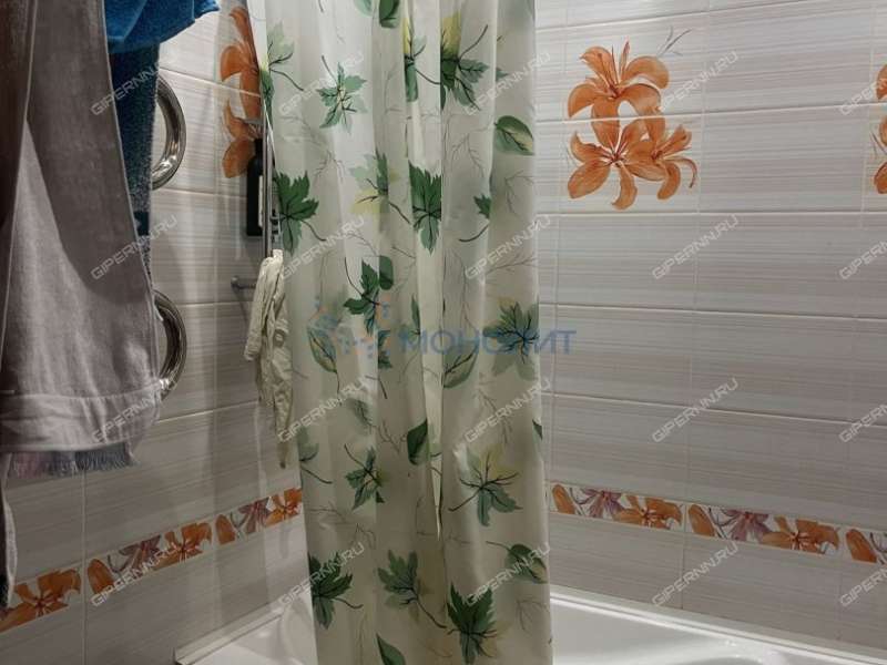 трёхкомнатная квартира на Днепропетровской улице дом 16