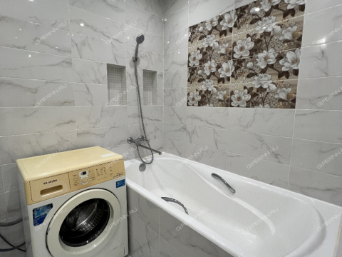 1-komnatnaya-nab-volzhskaya-d-23 фото