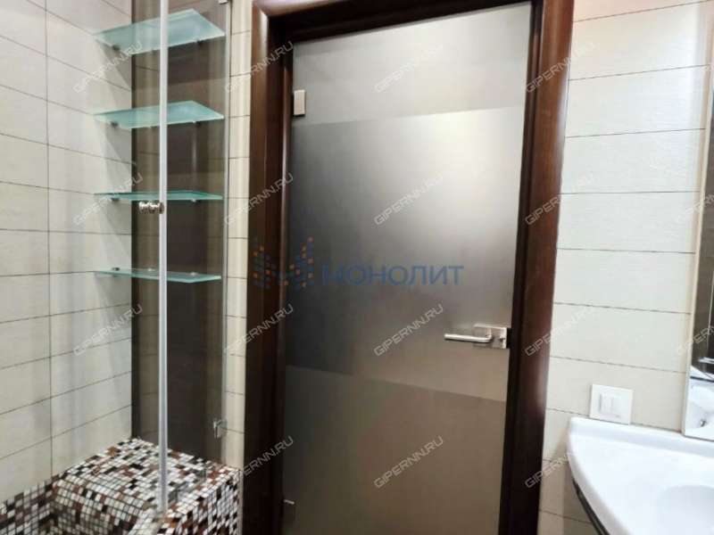 трёхкомнатная квартира на проспекте Октября дом 25