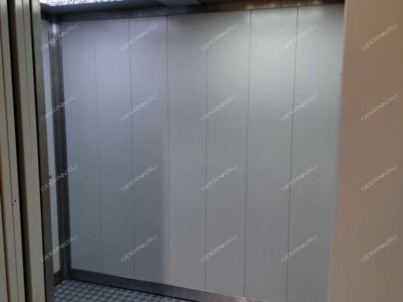 трёхкомнатная квартира на улице Островского дом 15