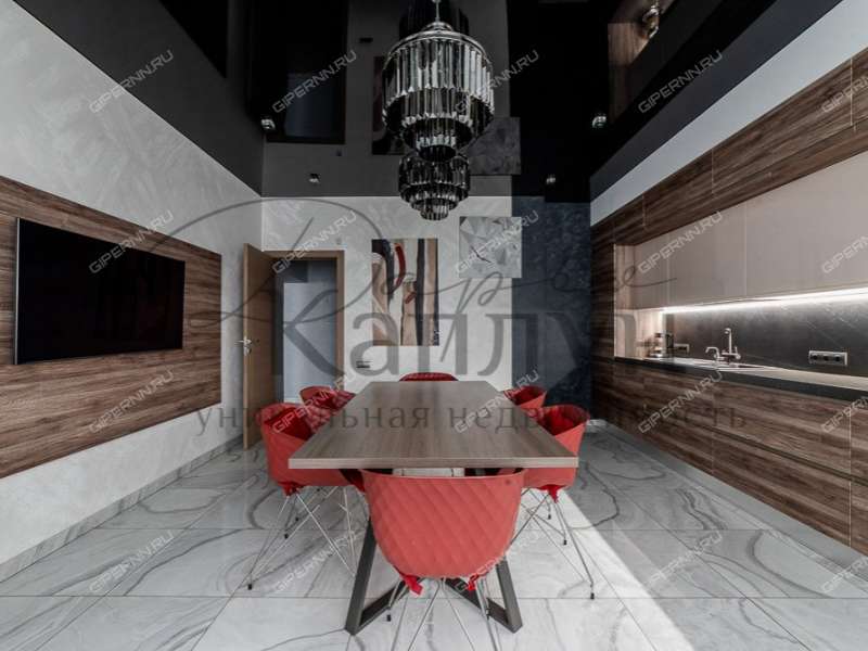 пятикомнатная квартира на улице Воровского дом 24