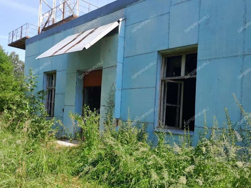 здание под склад, производственную площадь на Центральной улице деревня Высоково