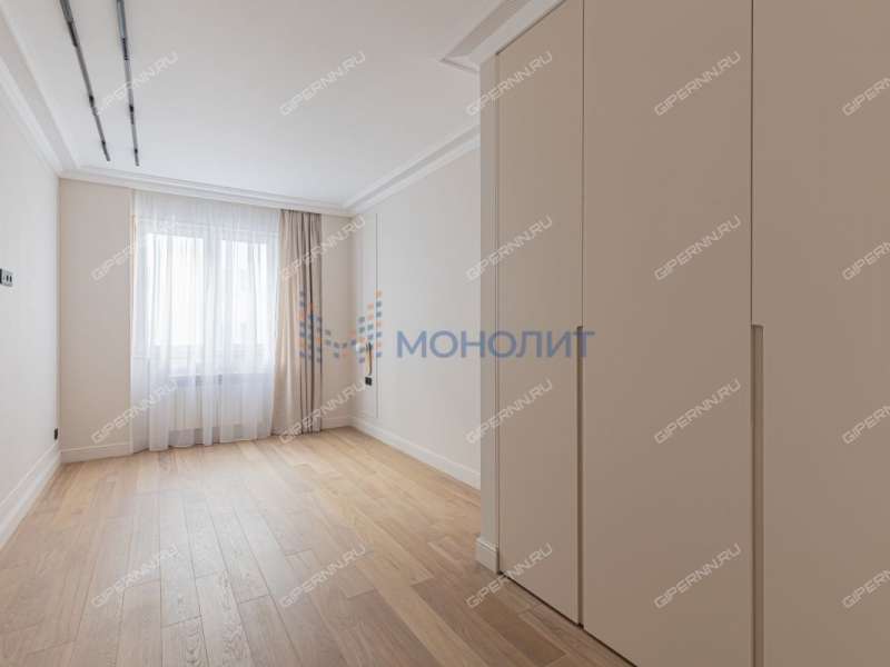 четырёхкомнатная квартира на Сенной площади дом 1