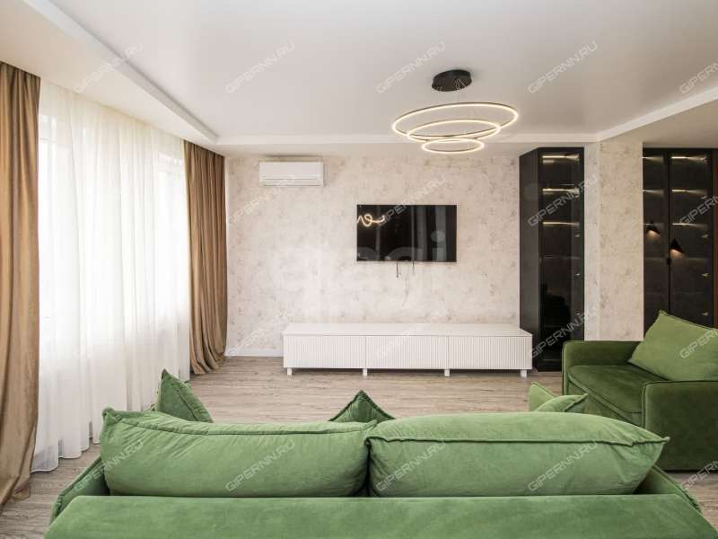 трёхкомнатная квартира на улице Маршала Баграмяна дом 3