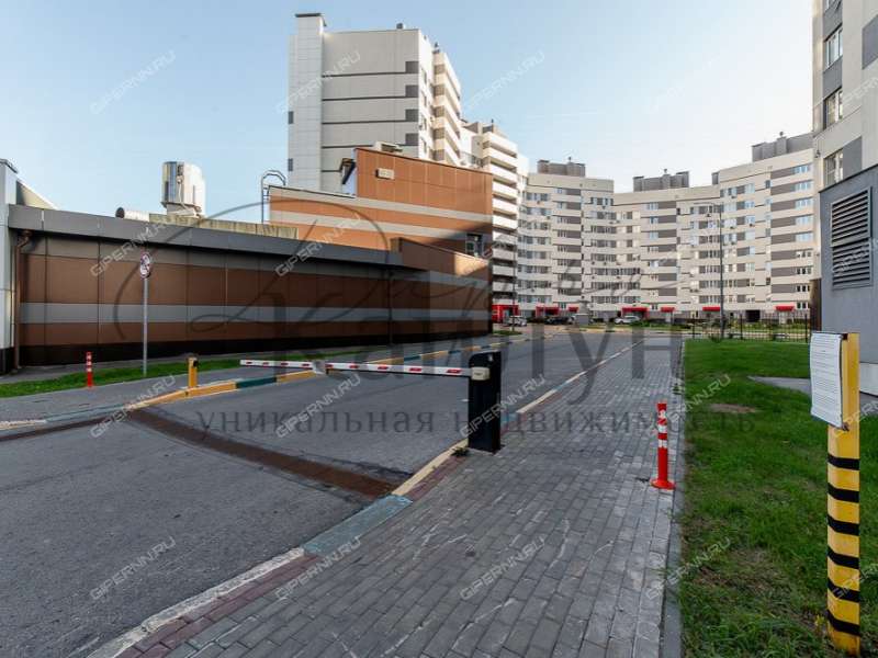 четырёхкомнатная квартира на улице Маршала Баграмяна дом 1