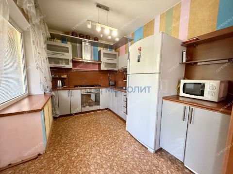 3-komnatnaya-ul-pletnevskaya-d-2 фото