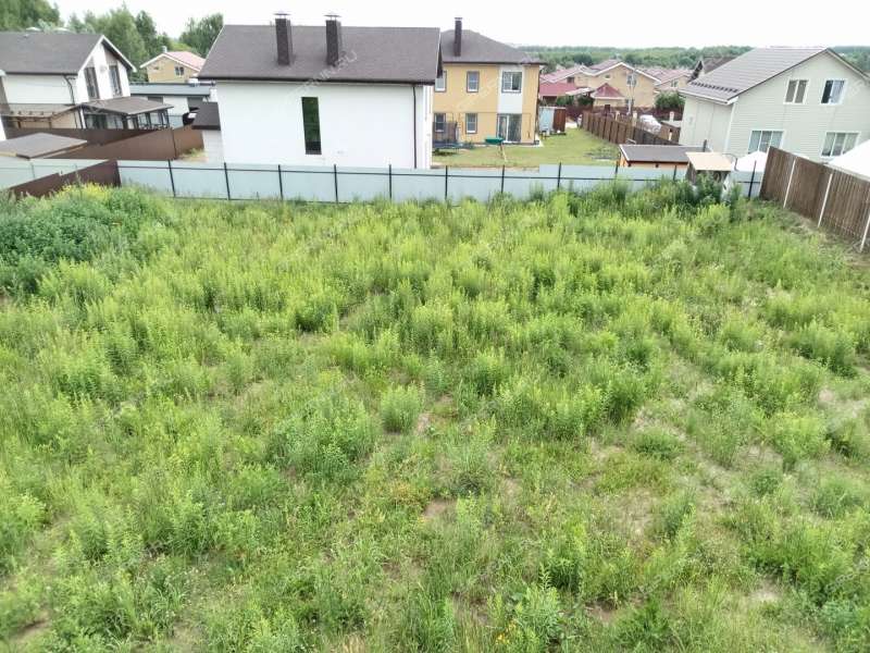 дом на Озёрной улице деревня Крутая