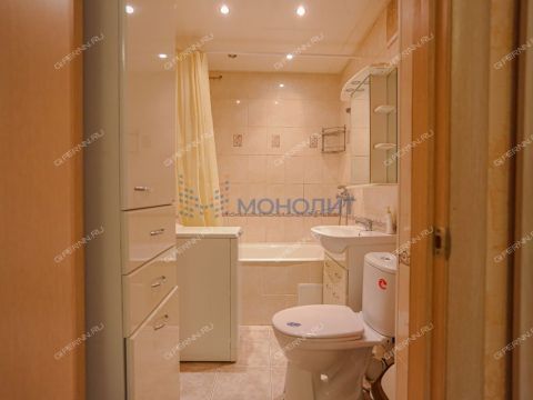 1-komnatnaya-ul-vyatskaya-d-7 фото