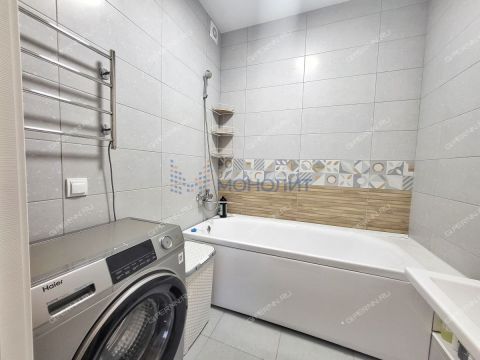 2-komnatnaya-ul-profinterna-d-17 фото