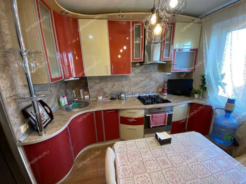 двухкомнатная квартира на проспекте Бусыгина дом 56