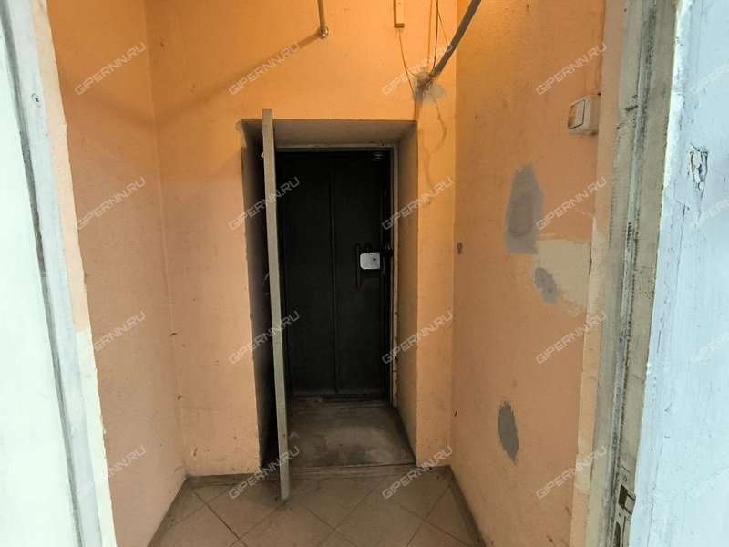 помещение под торговую площадь на Ижорская ул. д.18