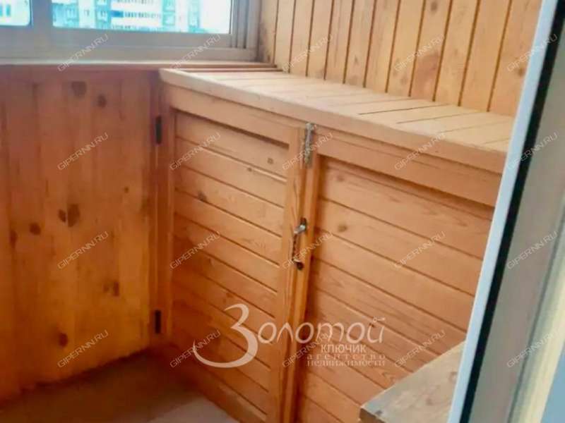 трёхкомнатная квартира на Космической улице дом 52