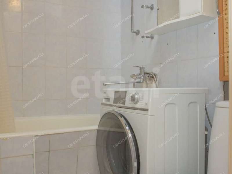 однокомнатная квартира на улице Ванеева дом 73