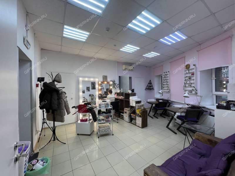 помещение под офис, торговую площадь на улице Белинского