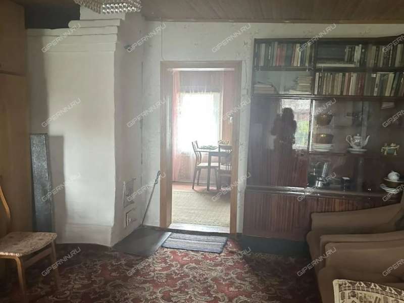 дом на Центральной улице село Лакша