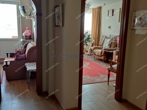 2-komnatnaya-ul-verhnepecherskaya-d-13-k1 фото