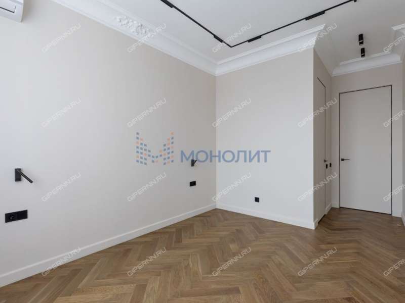 трёхкомнатная квартира на Большей Печёрской улице дом 89