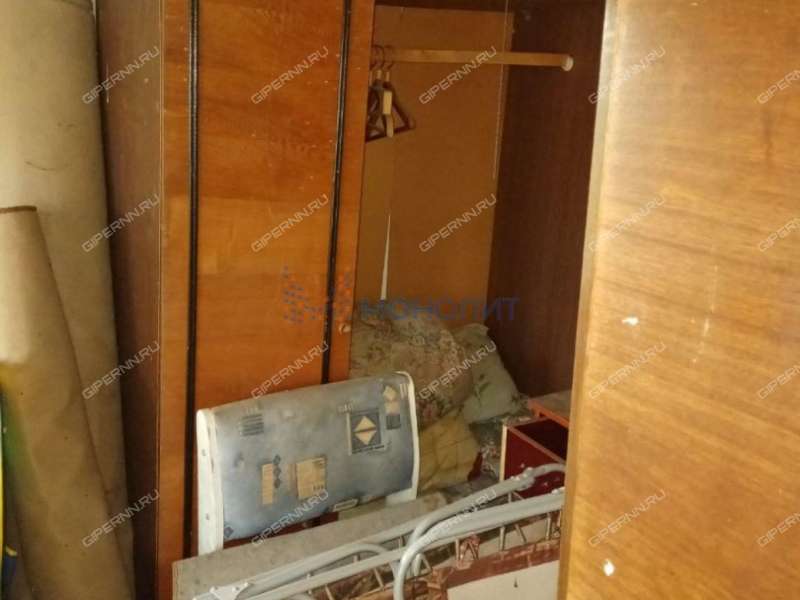 дом на Подгорной улице село Толба