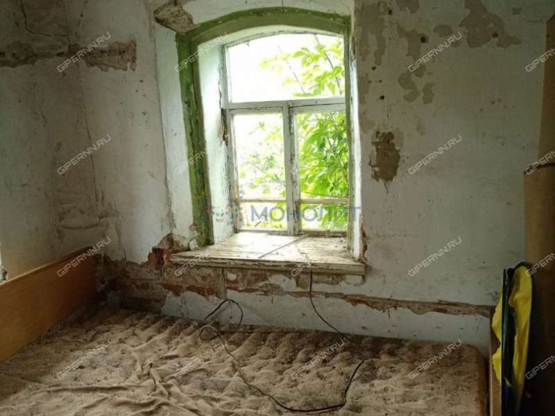 дом на Подгорной улице село Толба