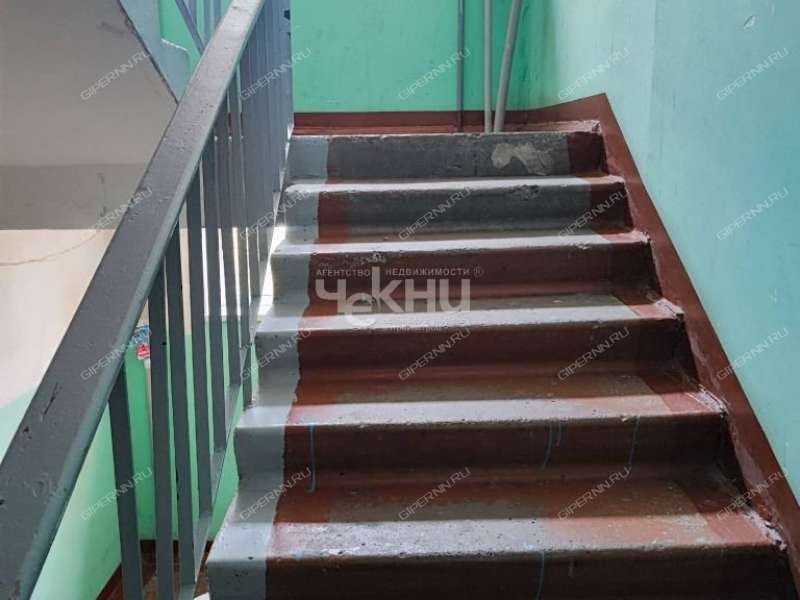 двухкомнатная квартира на проспекте Бусыгина дом 18