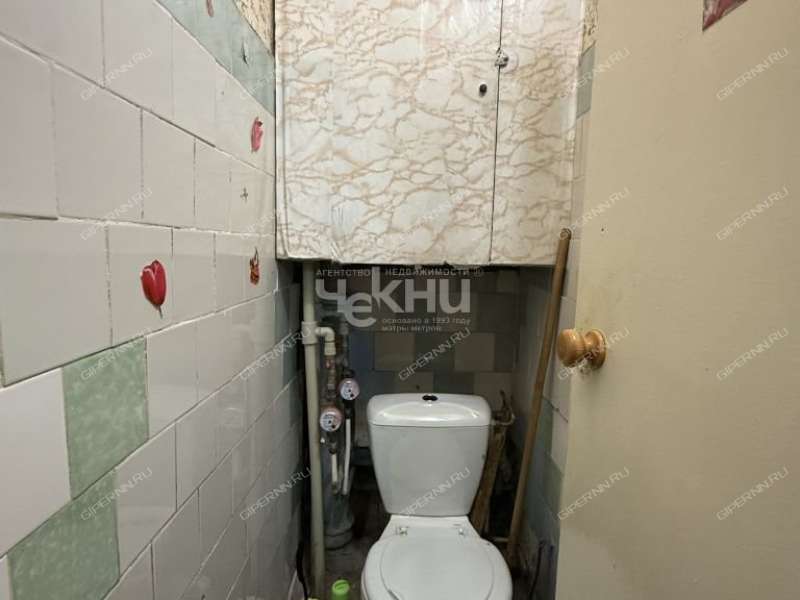 трёхкомнатная квартира на улице Тропинина дом 12