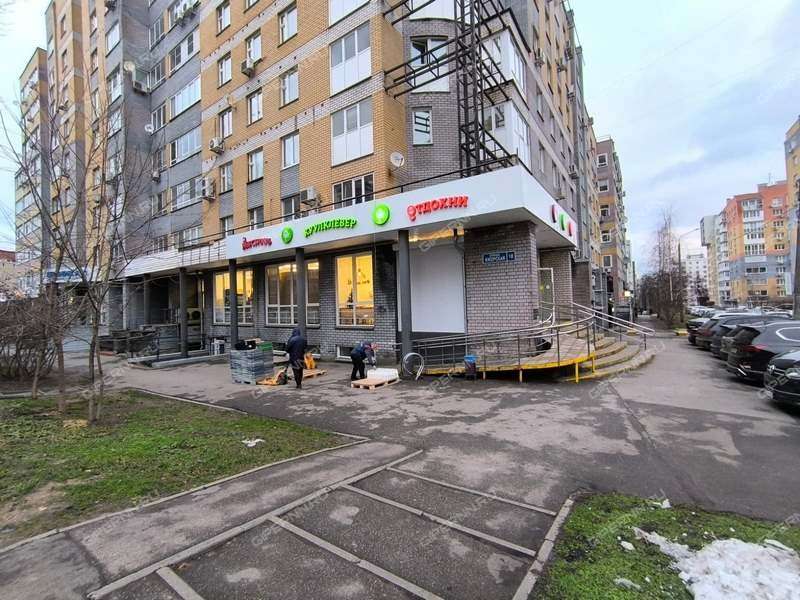 помещение под торговую площадь на Ижорская ул. д.18