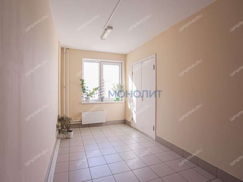 трёхкомнатная квартира на улице Академика Сахарова дом 105